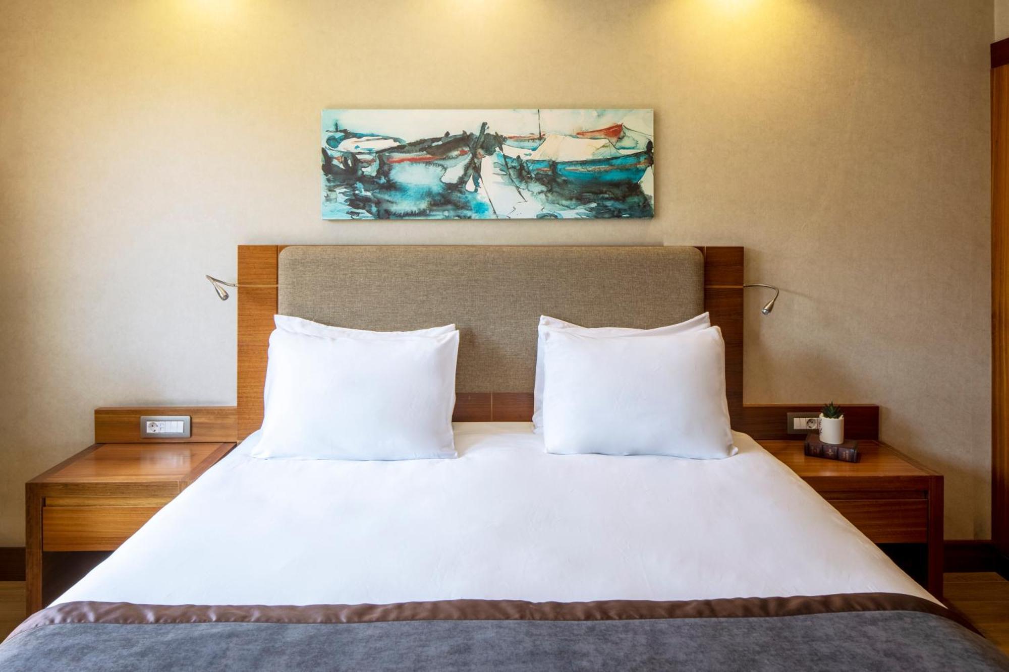 Holiday Inn Sisli By Ihg Istanbul Eksteriør billede