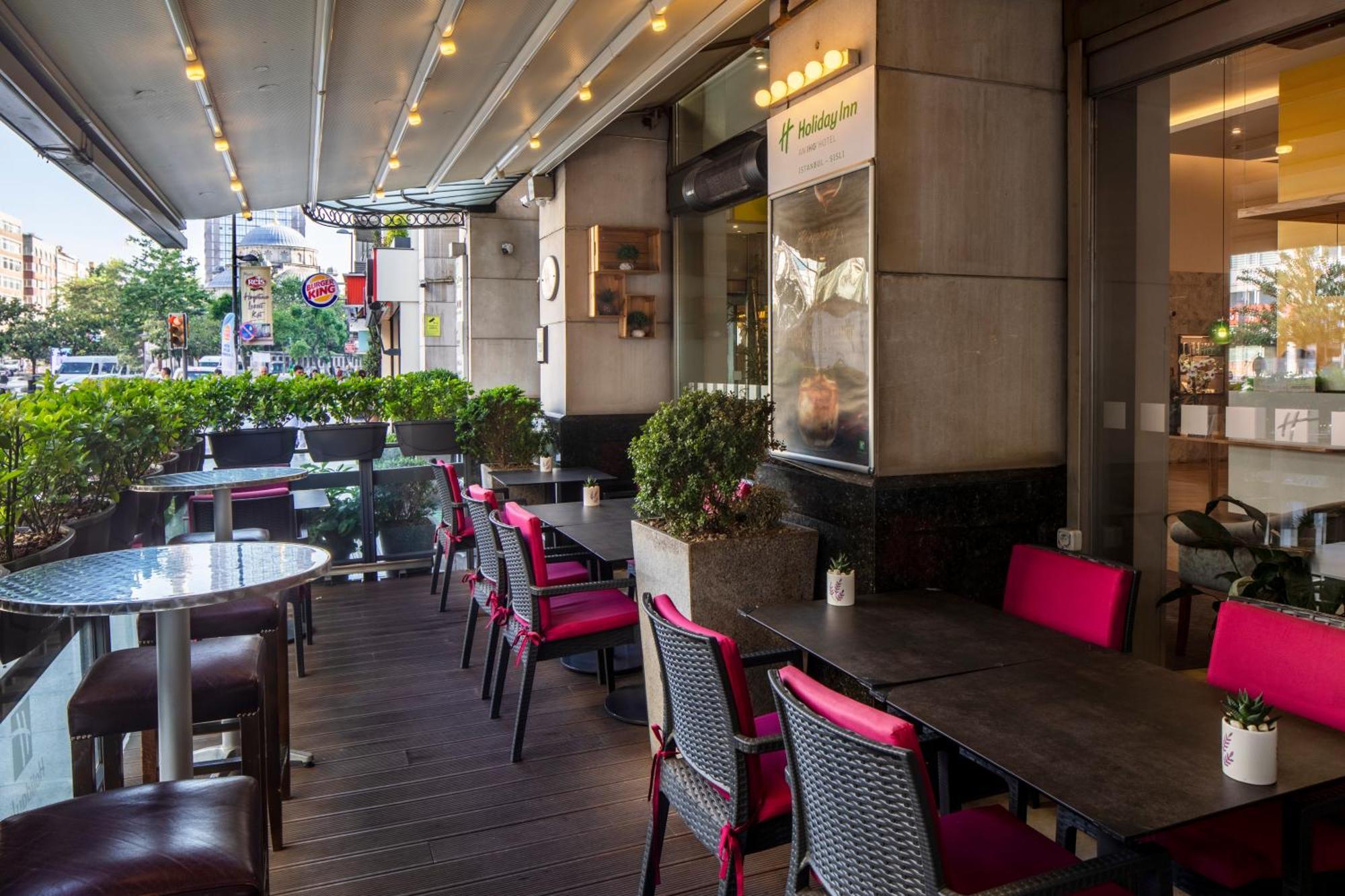 Holiday Inn Sisli By Ihg Istanbul Eksteriør billede