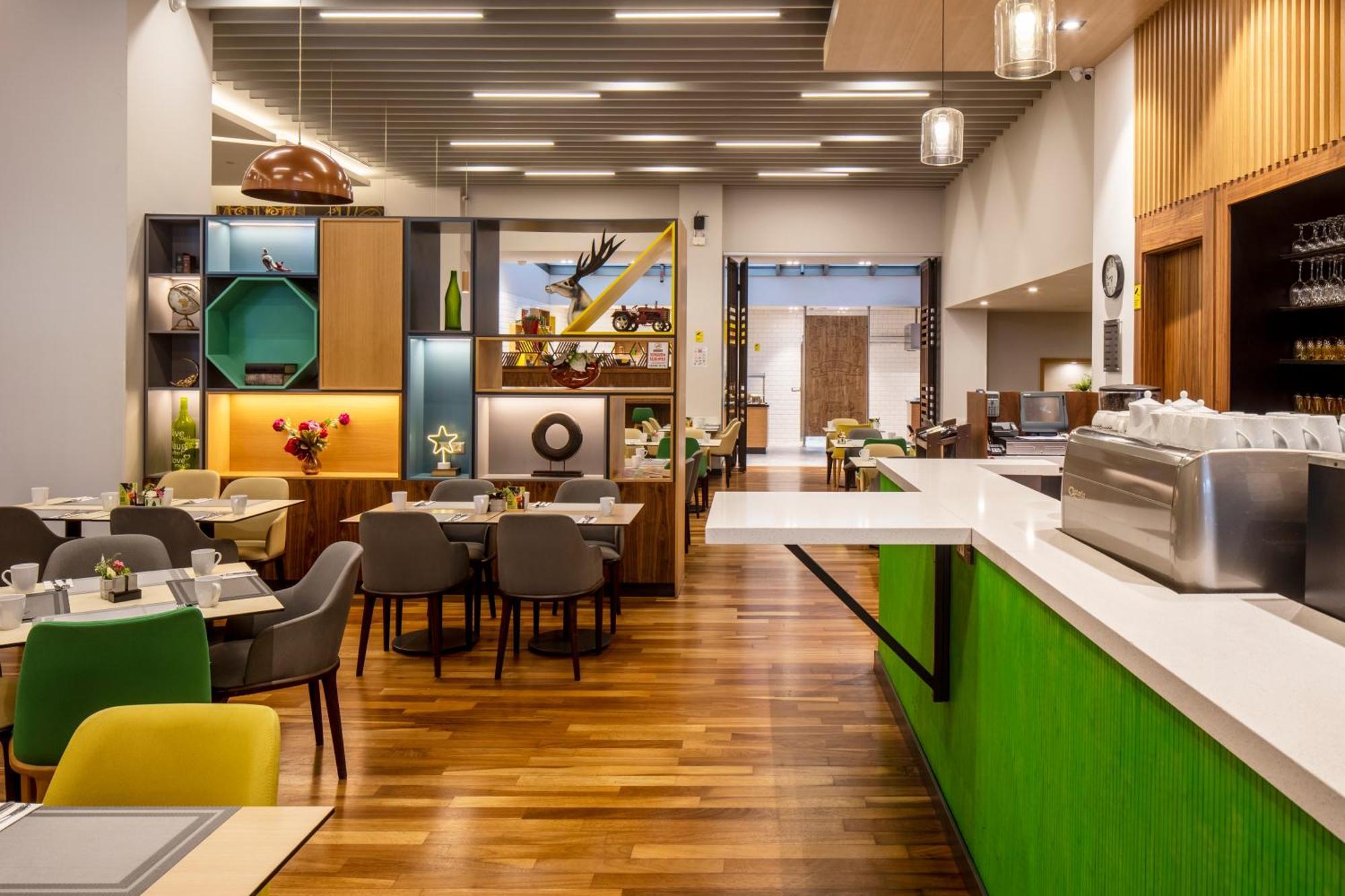 Holiday Inn Sisli By Ihg Istanbul Eksteriør billede