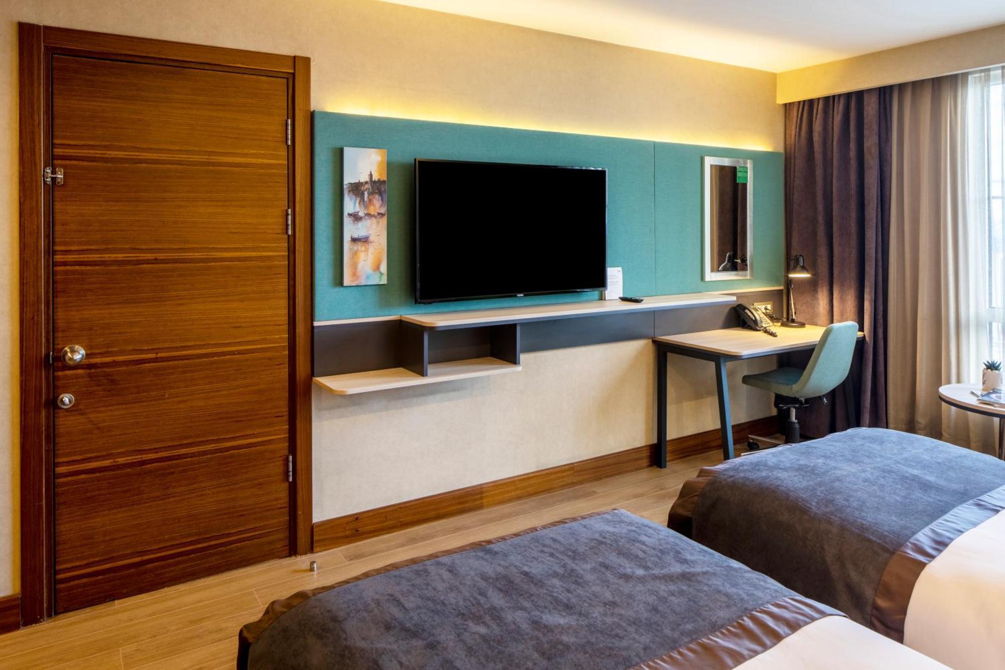 Holiday Inn Sisli By Ihg Istanbul Eksteriør billede